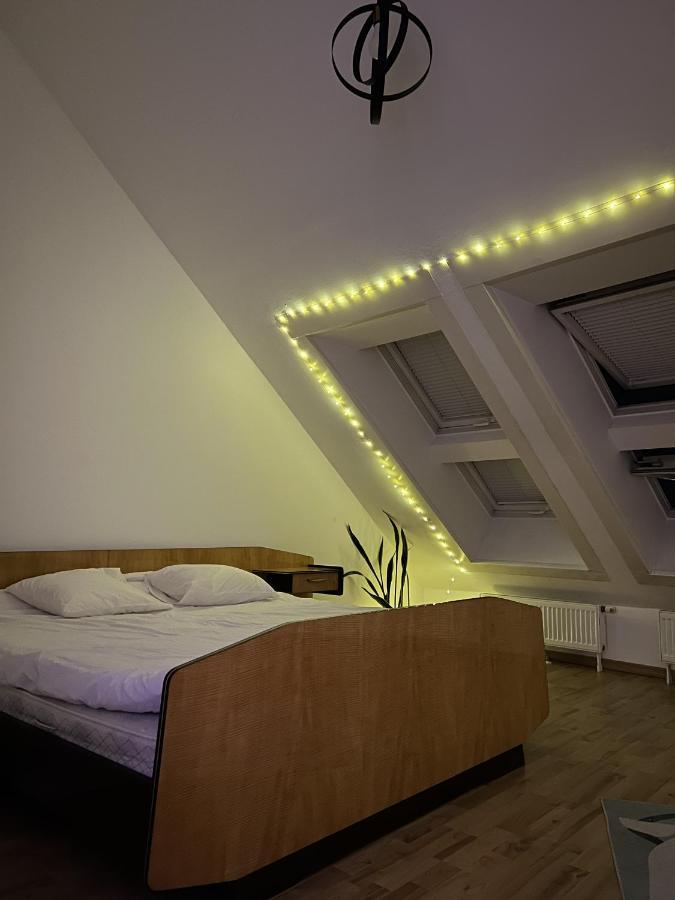Unique Maisonette Apartment Gasometer 12Th Floor Wina Bagian luar foto